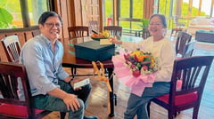 33 years after, love still in full bloom