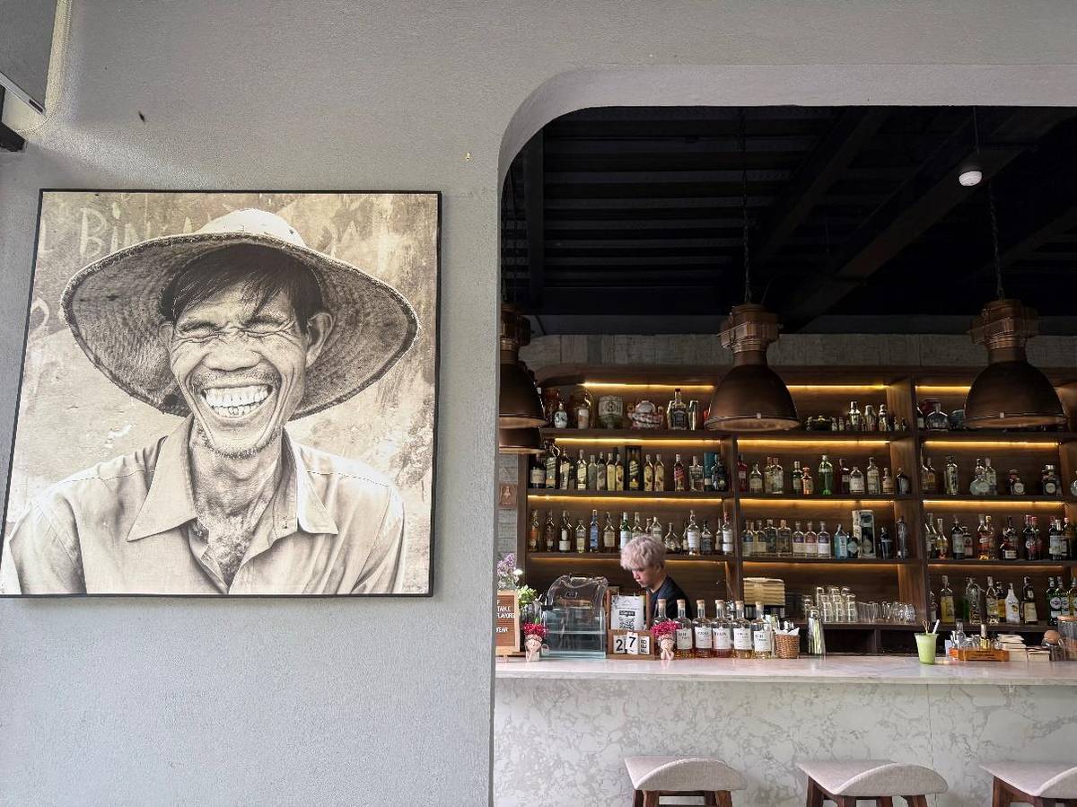 THE welcome grin and the packed bar at The Son Tra Retreat Garden Lounge and Eatery.