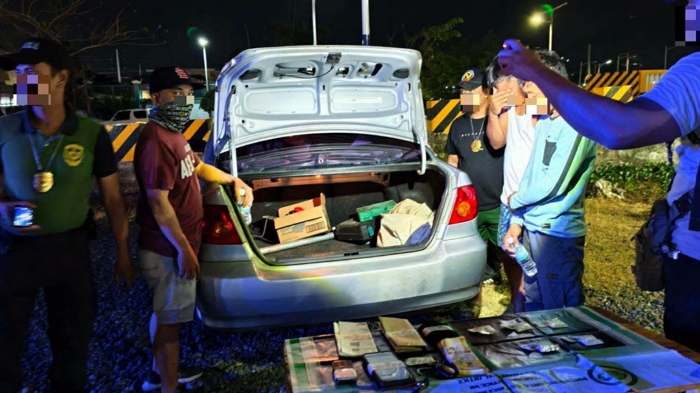 2 shabu distributors busted