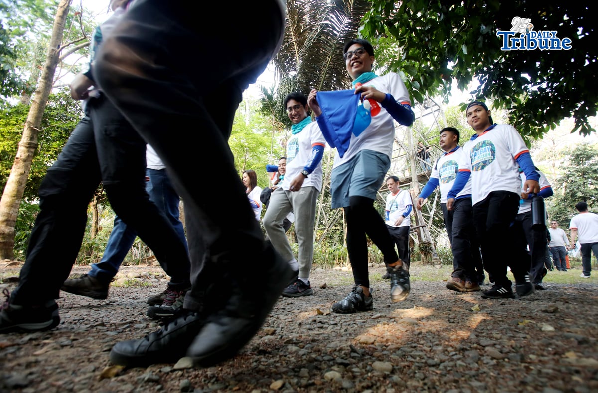 Hundreds of nature lovers joined Lakbay Kalikasan 2026 at La Mesa Nature Reserve on Saturday, 18 April 2026, participating in a nature hike and wellness activities promoting environmental protection and community action. Anchored on the global theme “Our Power, Our Planet,” the event highlighted the impact of collective efforts in caring for the environment during the Manila Water Earth Day celebration. Photo by Analy Labor.