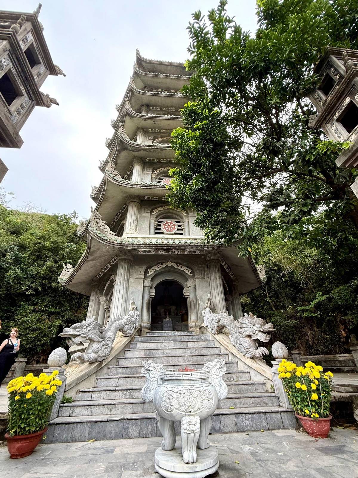 THE Xa Loi Tower.