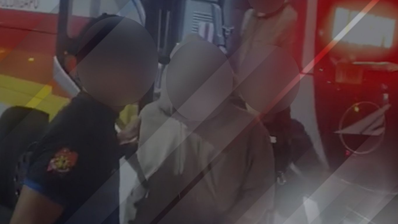 Communist partisan nabbed at bus hub