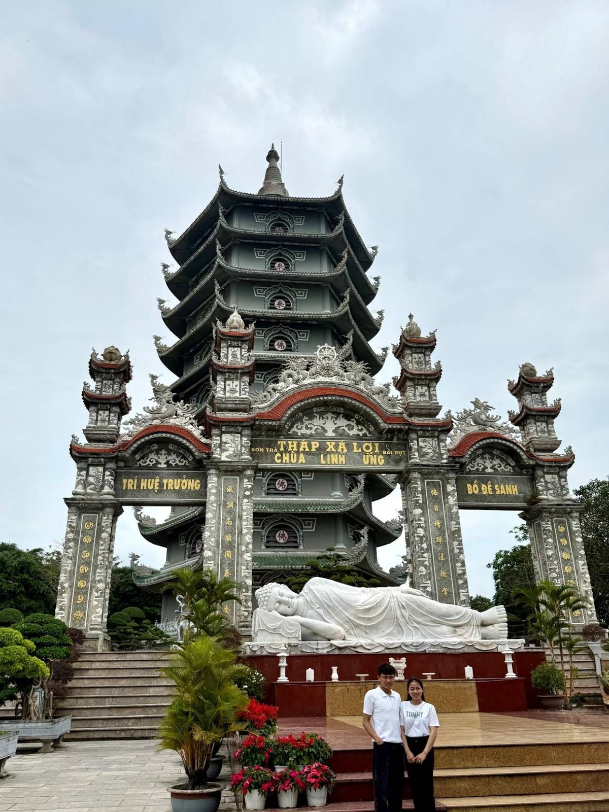 THE Linh Ung Pagoda