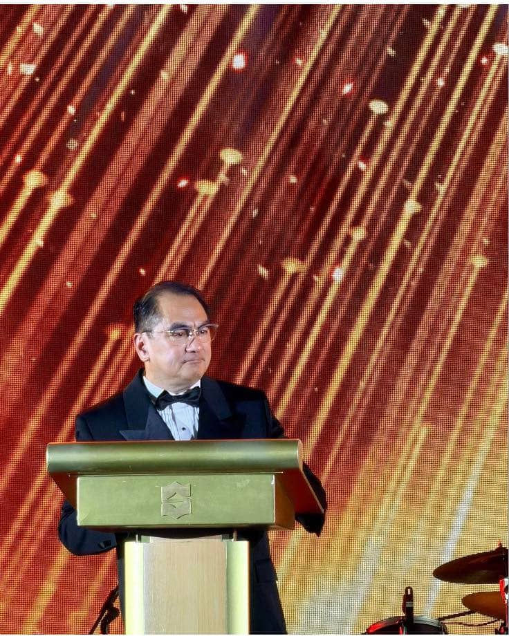 DEAN Nilo Divina delivers his remarks during the 20th anniversary celebration of DivinaLaw at Shangri-La The Fort in Taguig City, reflecting on the firm’s journey and the trust that fueled its growth.