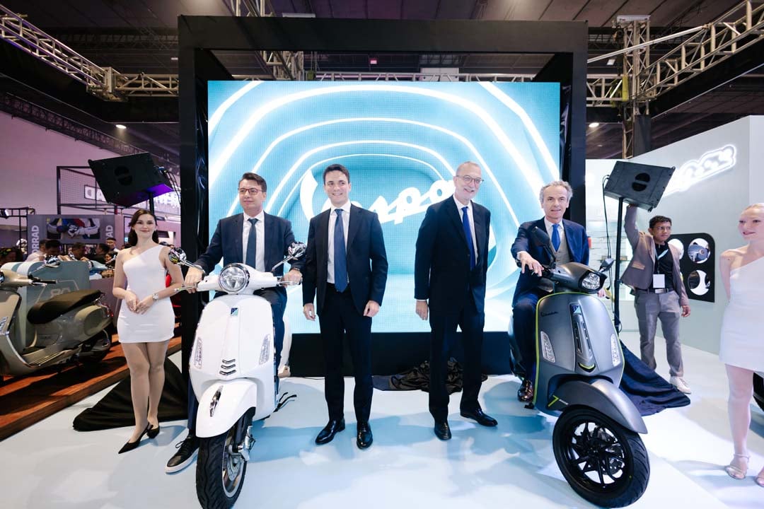 Italian icons: Vespa reveals Sprint and Primavera 180 scooters