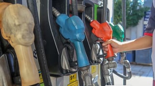 Diesel prices fall nearly P4