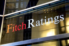 Fitch cuts phl outlook to negative, gov’t responds