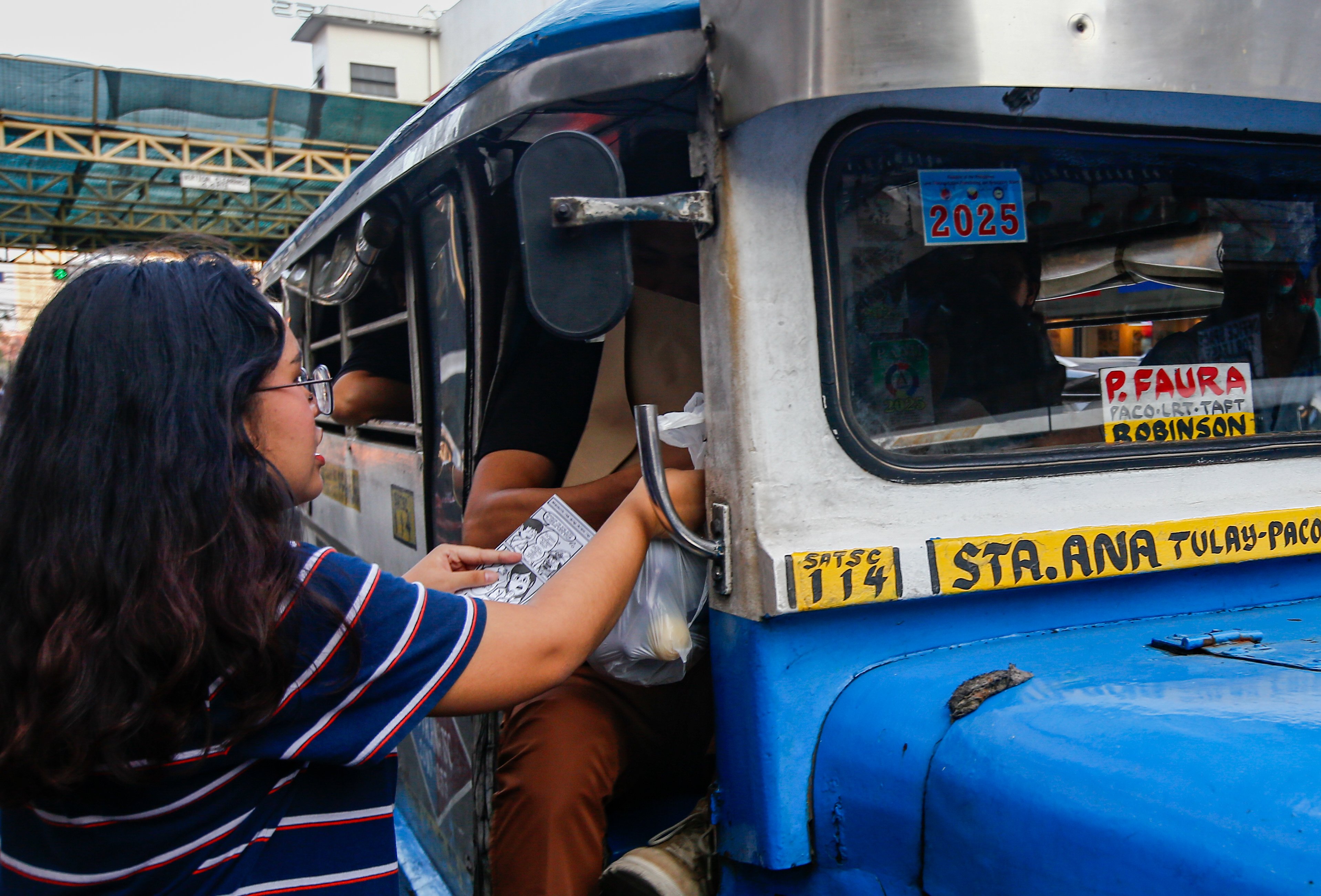 Students in solidarity with PUJ drivers