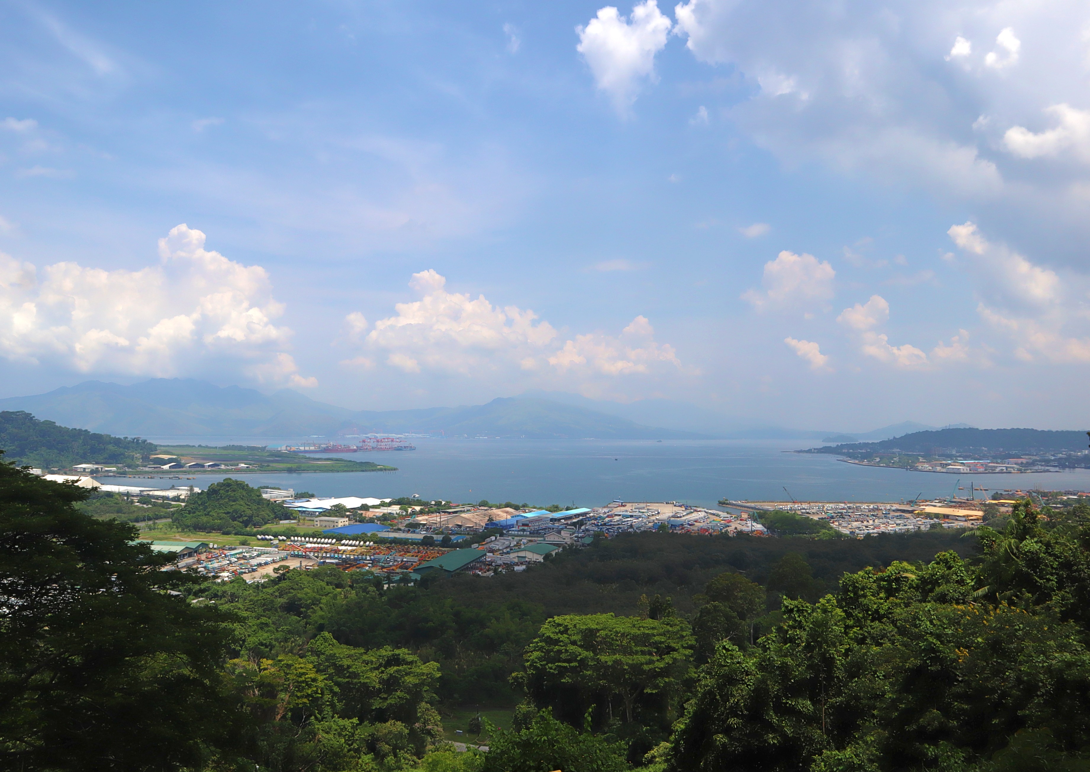 PNOC stores 329,000 barrels of diesel in Subic Bay