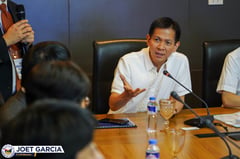 Bataan governor tells constituents to limit going outside due to smog from Navotas landfill