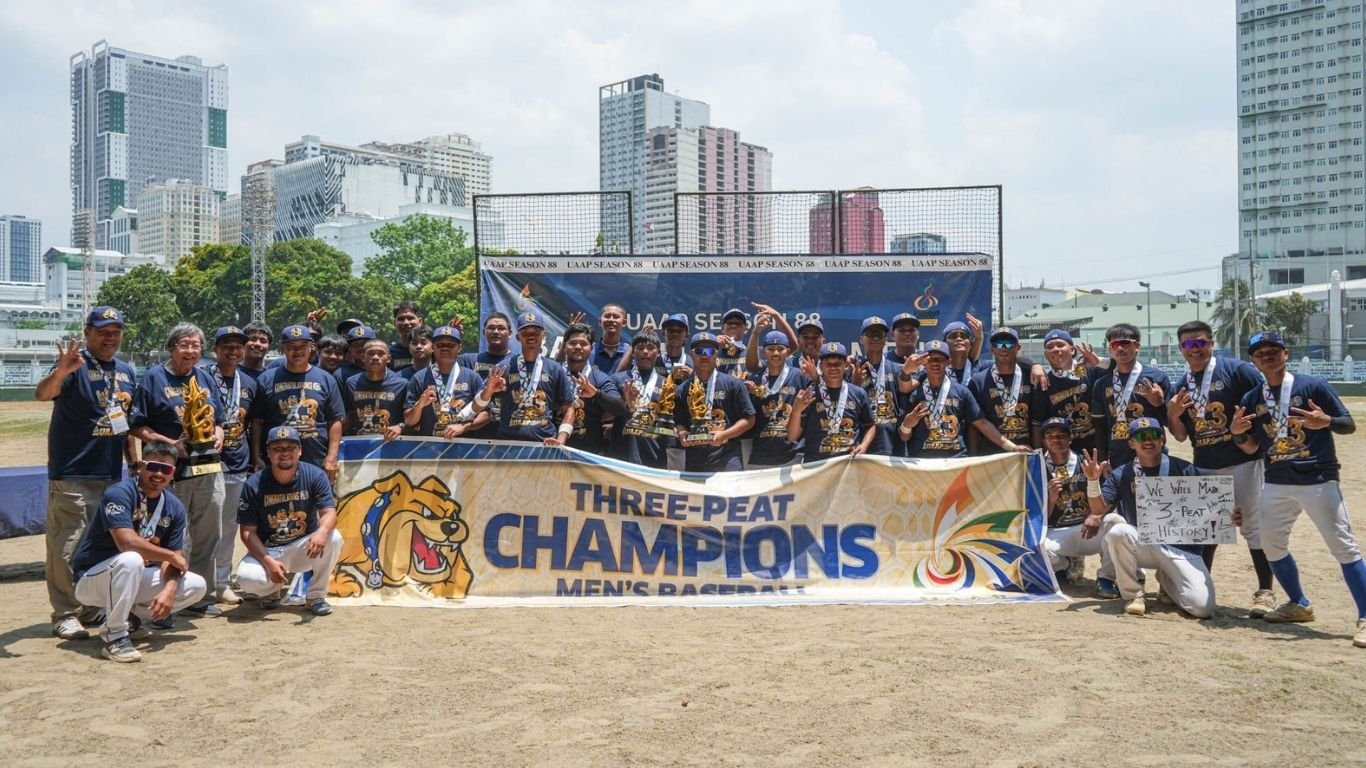 Bulldogs pip Green Batters, complete UAAP three-peat
