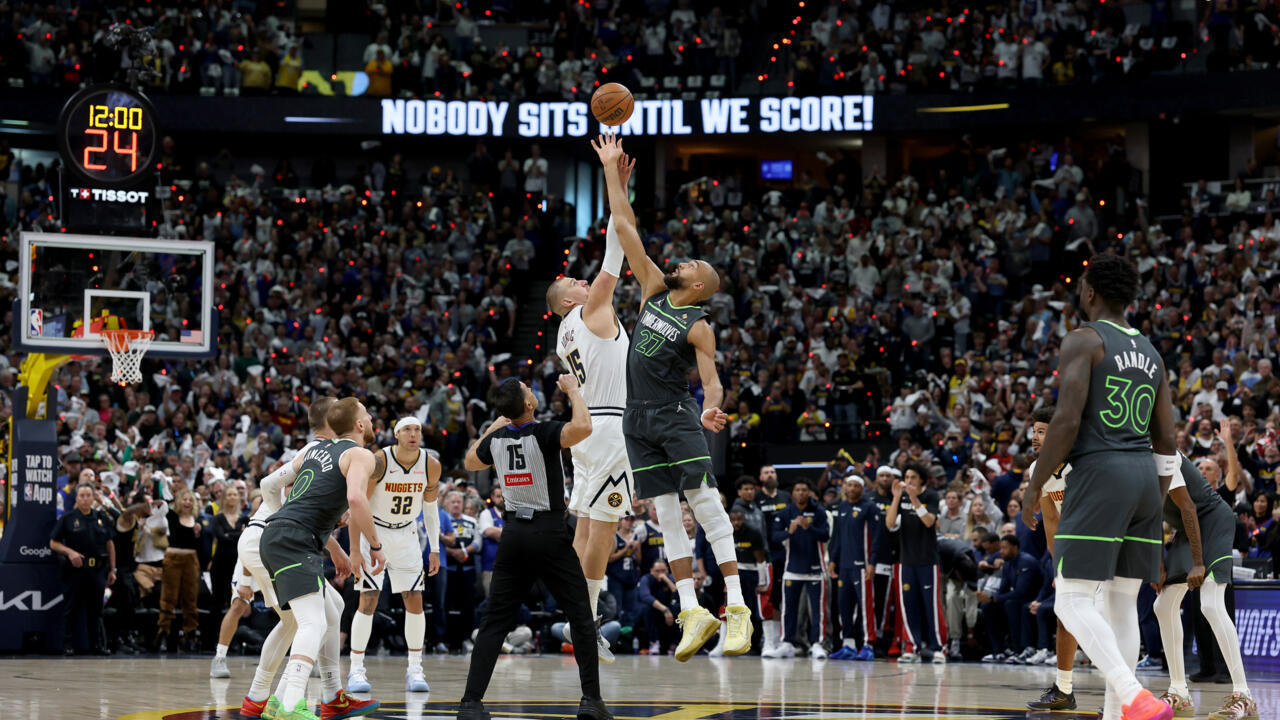 Wolves rally past Nuggets, clinch equalizer