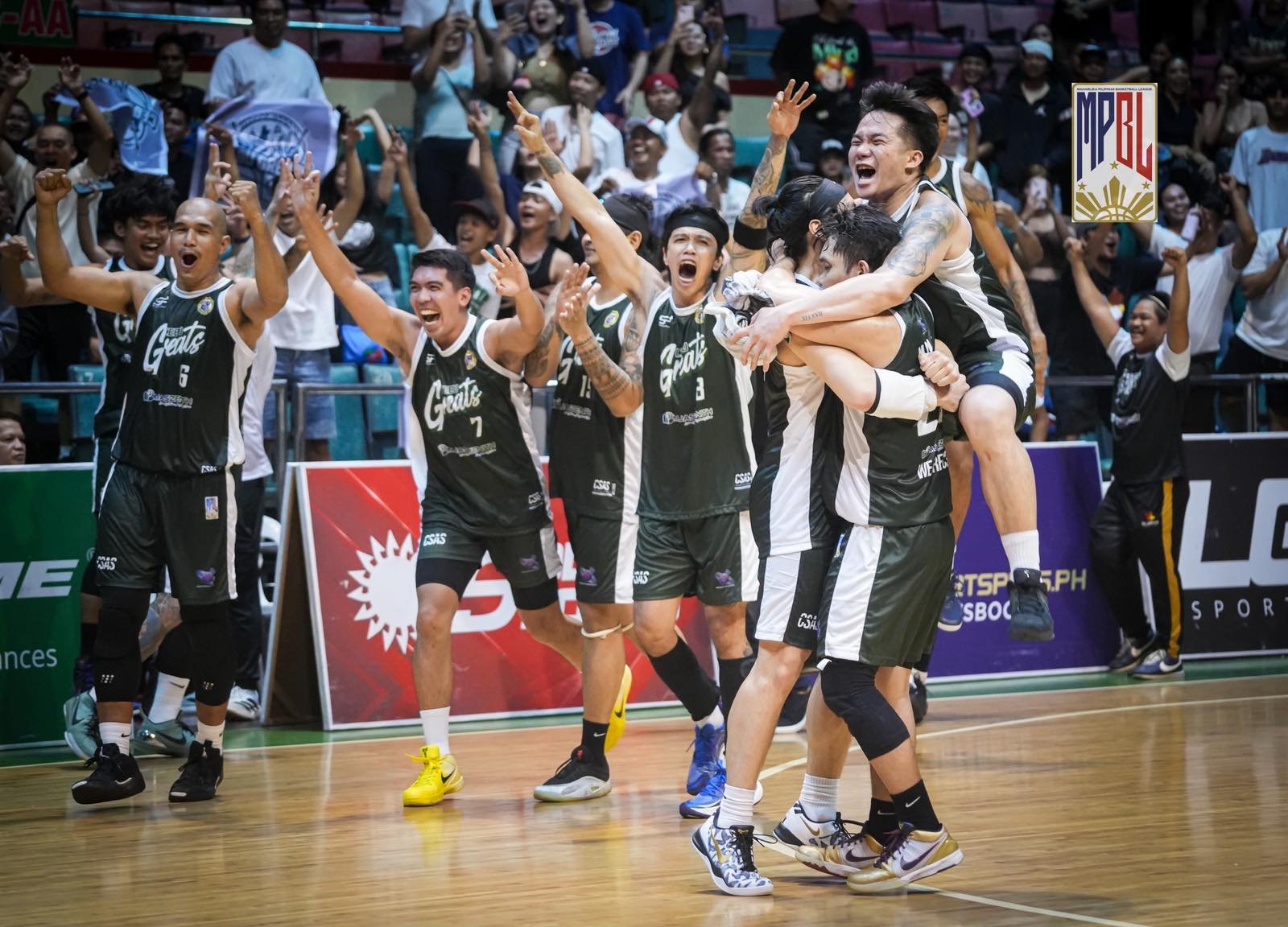 Yambing late-game blunder lifts Greats