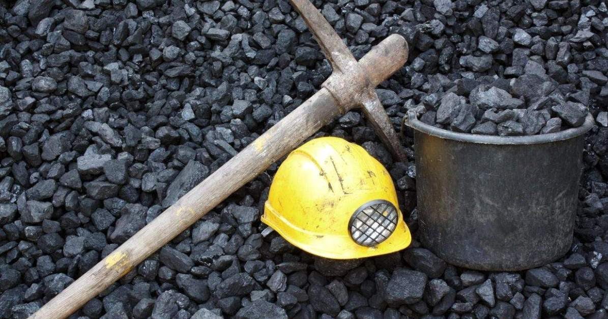 Mining site attack kills at least 10
