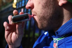 UK agrees ban on cigarette sales for people born after 2008