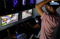 Kids play Roblox at a computer shop in Tondo