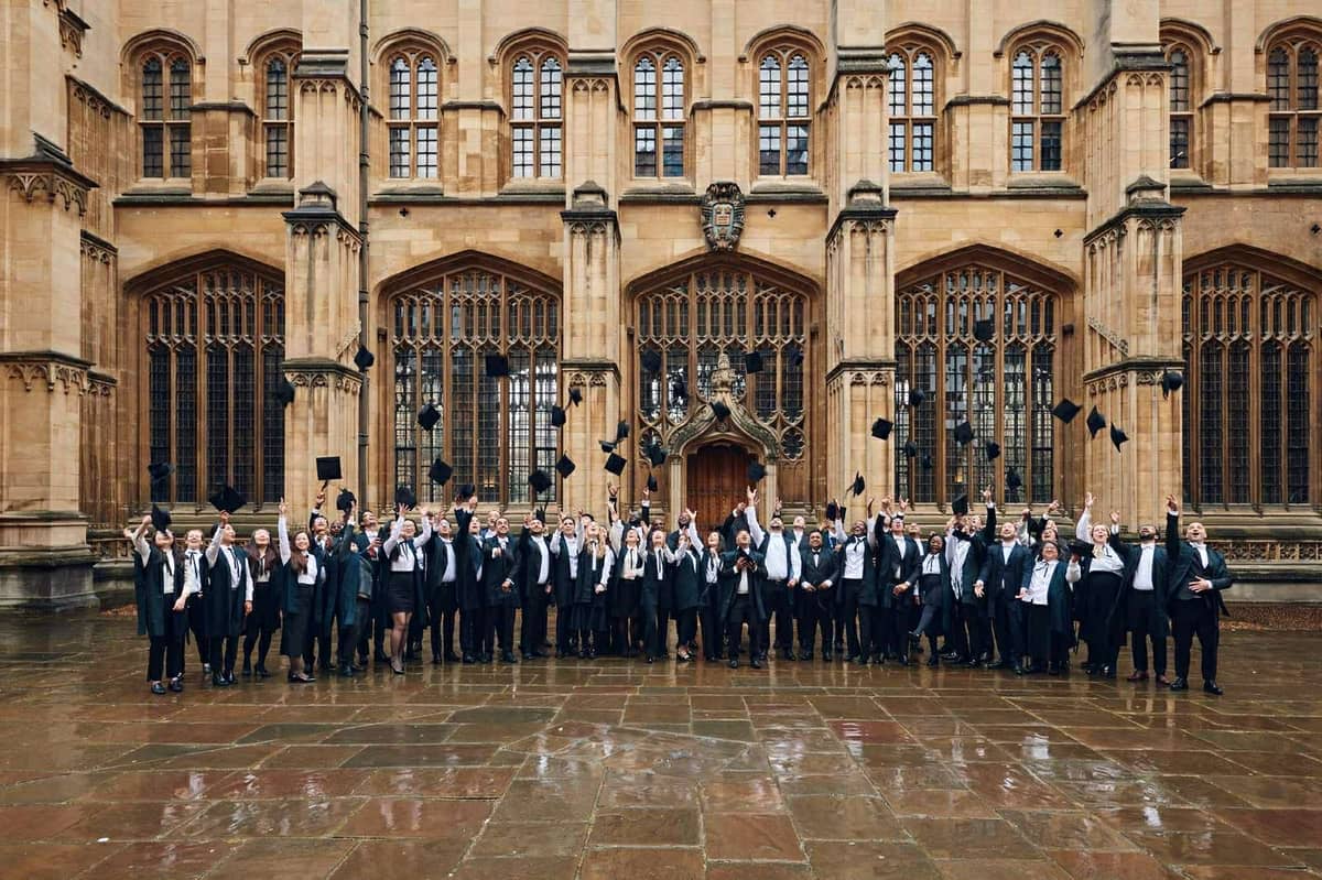 THE graduating class of Saïd Business School.