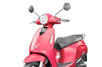 SWAPPABLE batteries sit at the center of VinFast’s e-scooter rollout as the company prepares its dealer network and charging infrastructure plans.