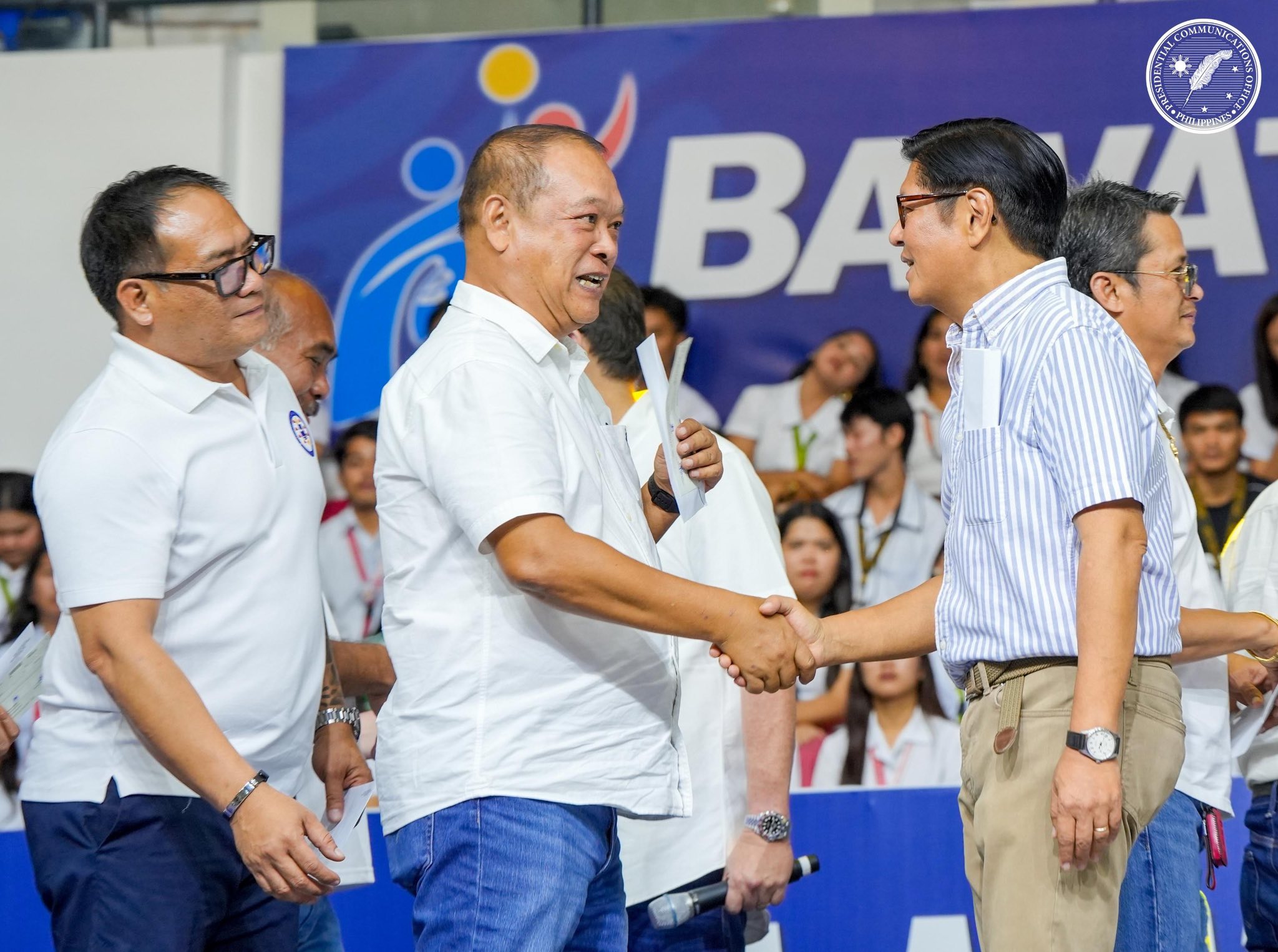 Marcos gives P215.6 M to Batangas barangays 

