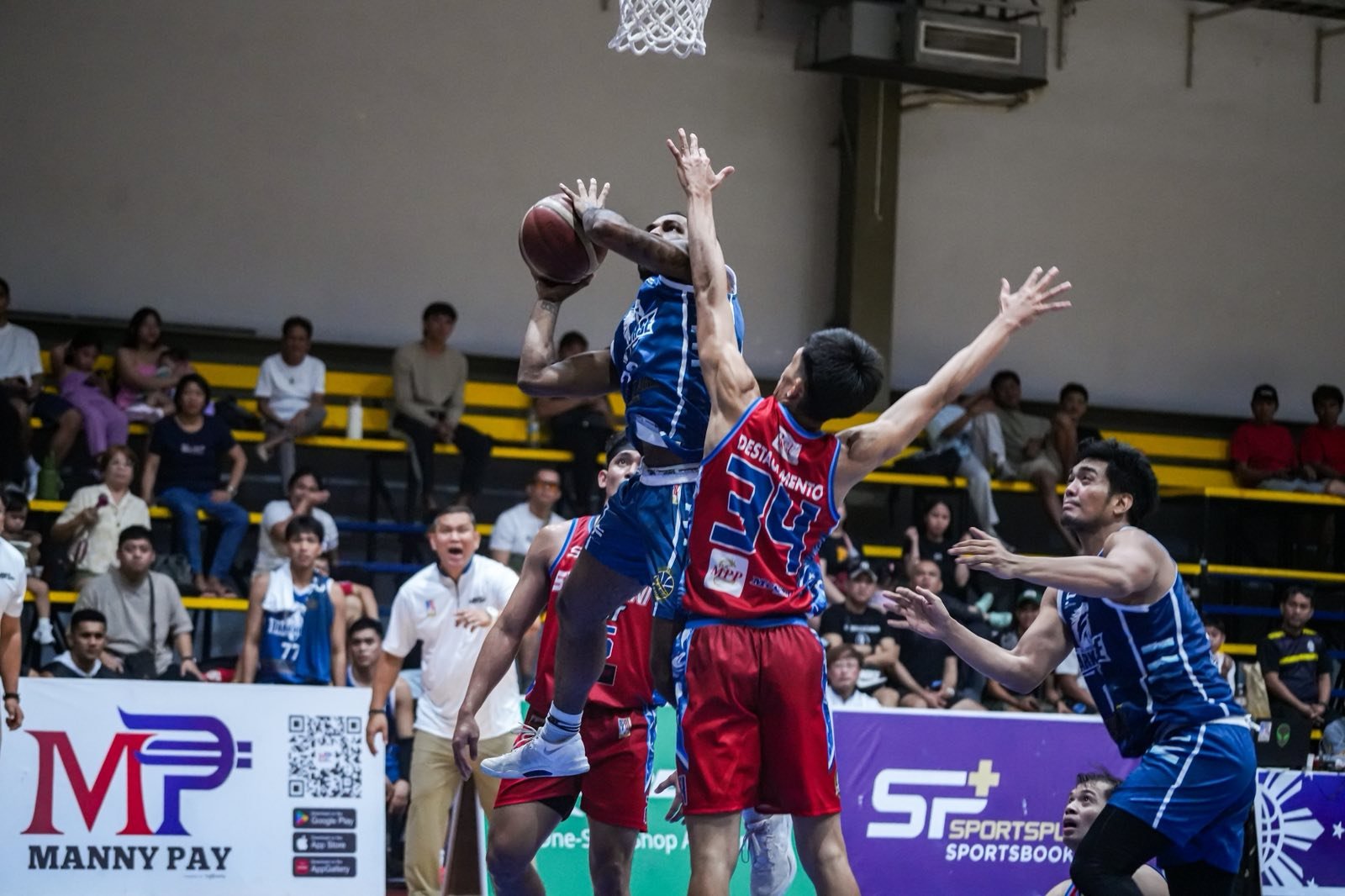 Valenzuela hangs tough, pips Sarangani