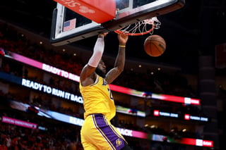 Lakers put Rockets on brink
