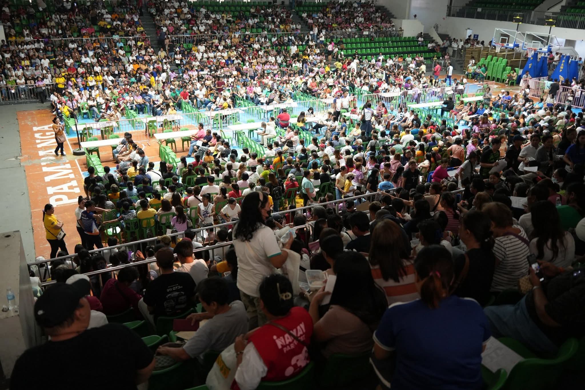 1,803 bedridden patients in Pampanga receive aid from DSWD, provincial gov’t