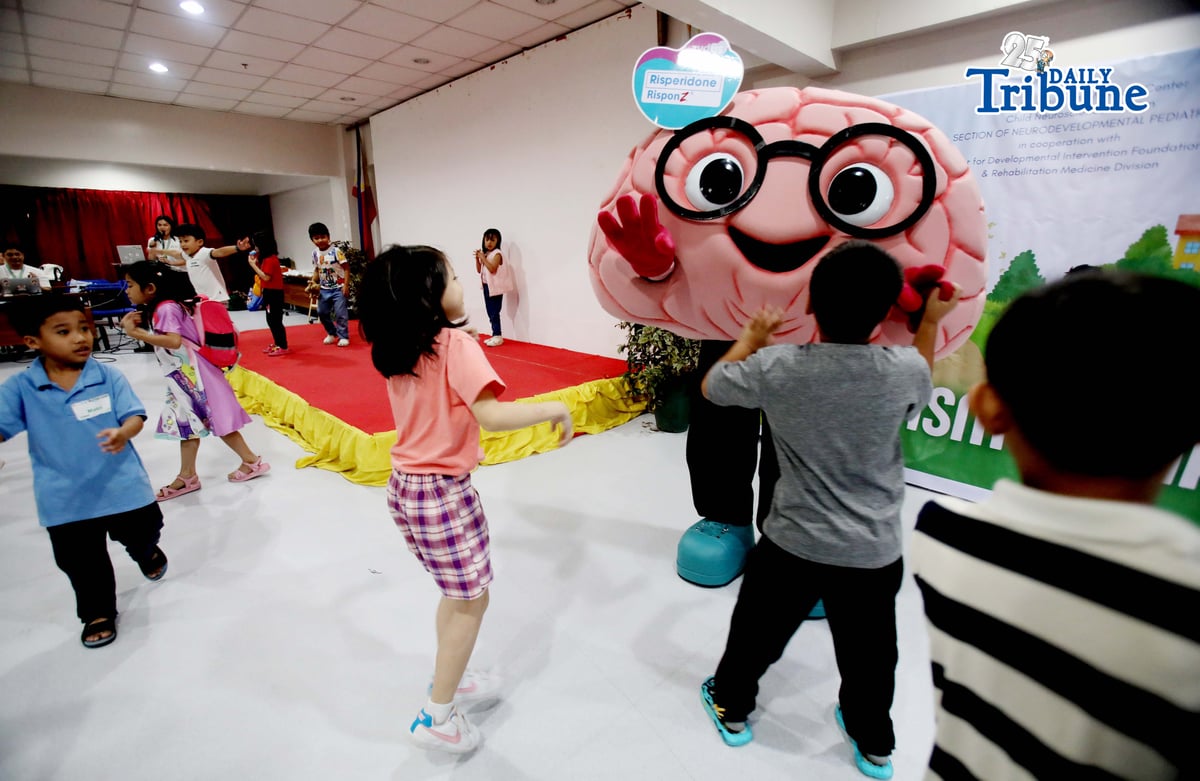 (April 25 2026) Children with the autism spectrum enjoy performing and playing the mascot with their parents as they join the Philippine Children’s Medical Center 3rd Autism Camp, a series of lectures and workshops for parents, a community effort that brings together families, health professionals, and advocates in one setting. And also to support, Inspire, Nurture: Autism Empowering Guardians. during the launching held at PCMC hospital in Quezon City on Saturday April 25 2026. With the volunteers Neurodevelopmental Pediatrics teachers. Photo/Analy Labor