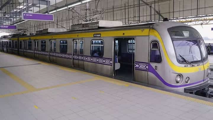 LRT-2 offering free parking at Santolan