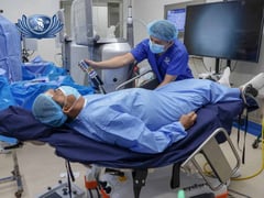 Restoring vision with housewives, shifting bed, Tzu Chi