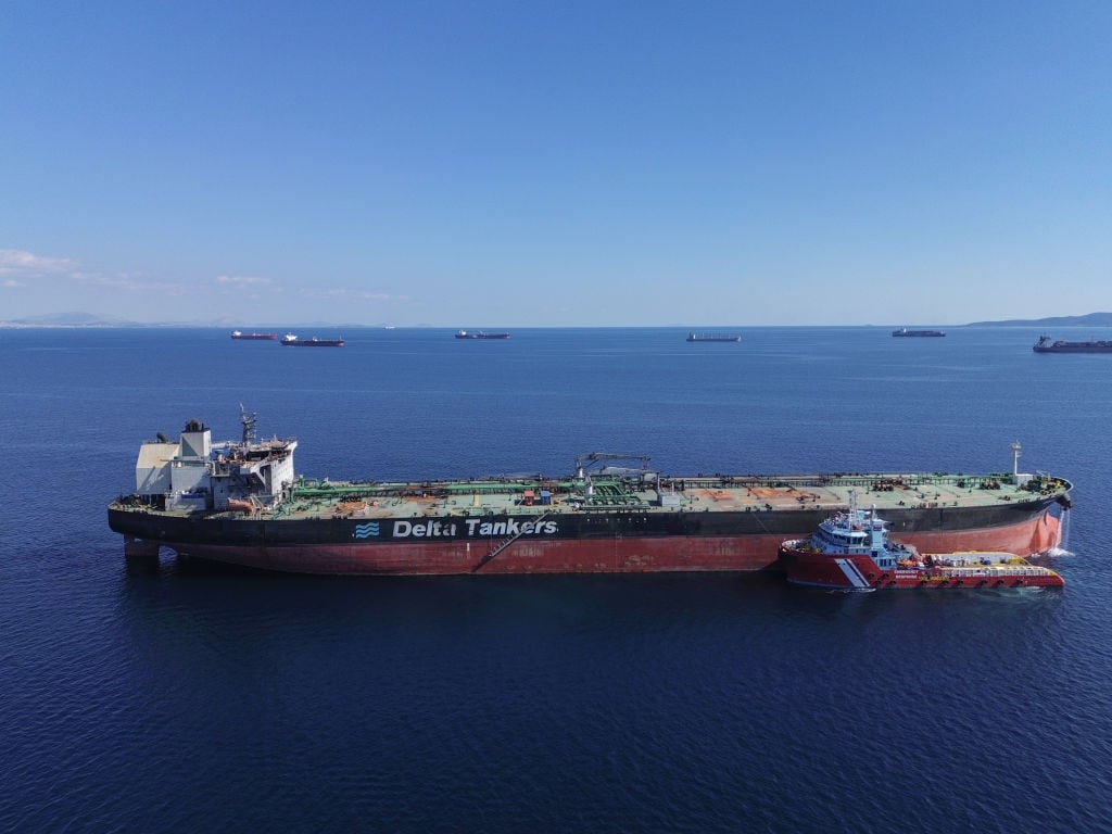 Oil tanker hijacked off Somalia