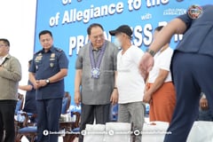 64 take part in mass withdrawal of support, oath of allegiance in Central Luzon