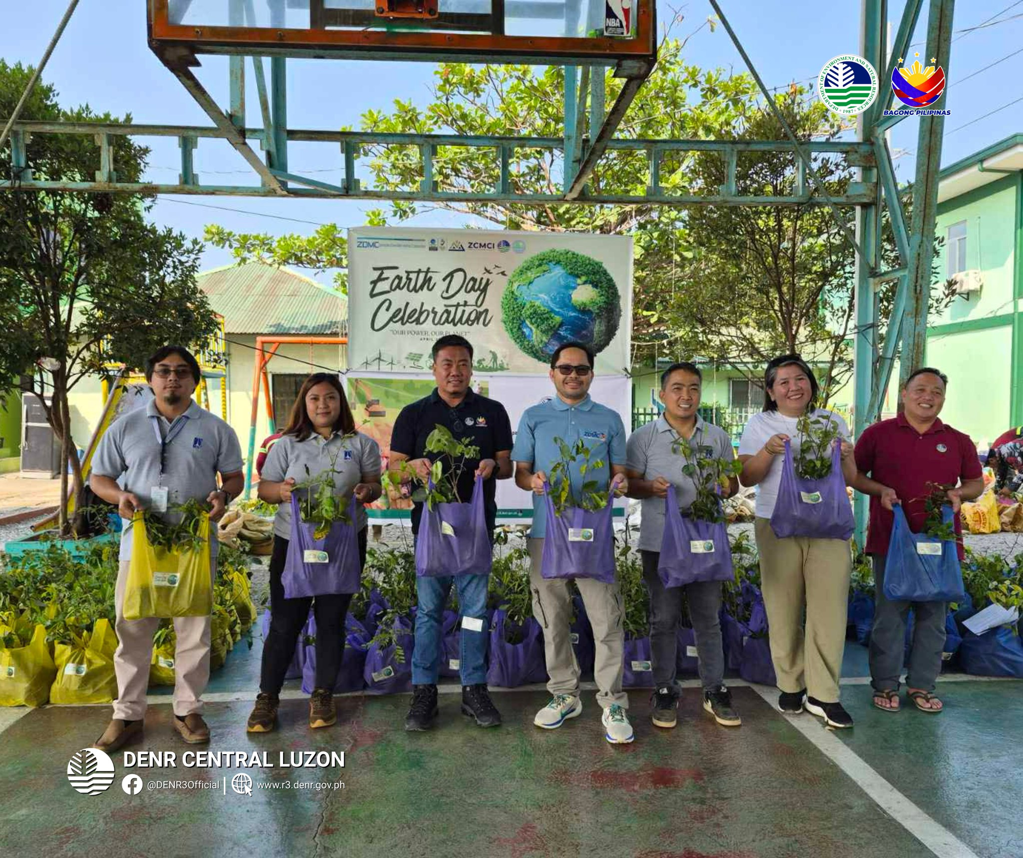 DENR’s mobile permitting drive benefits 200 residents of Zambales towns