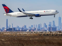 Baby born mid-flight on Delta Air Lines flight
