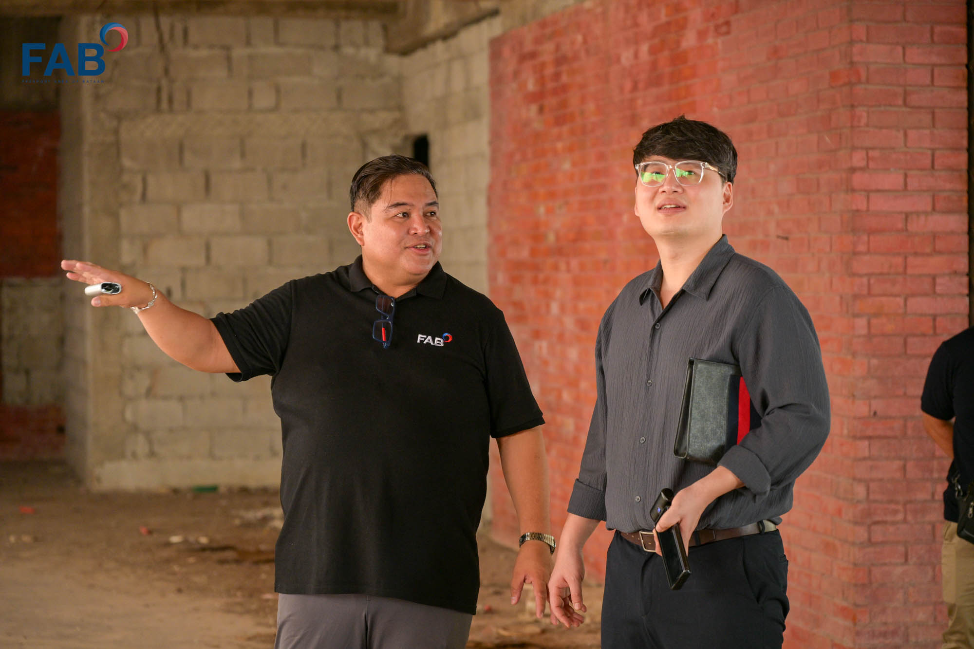 Finora Global visits Freeport Area of Bataan for STO platform discussions