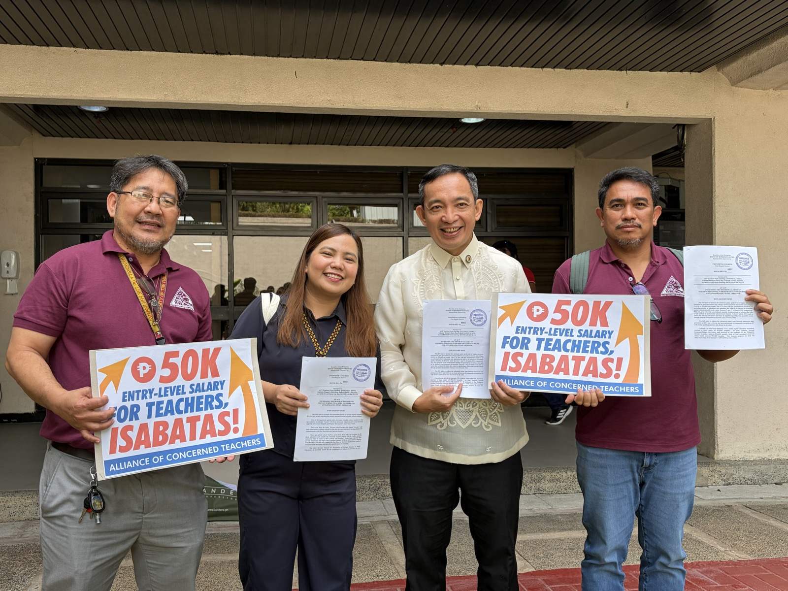 Bill to raise entry-level salary for private school teachers to 50K filed
