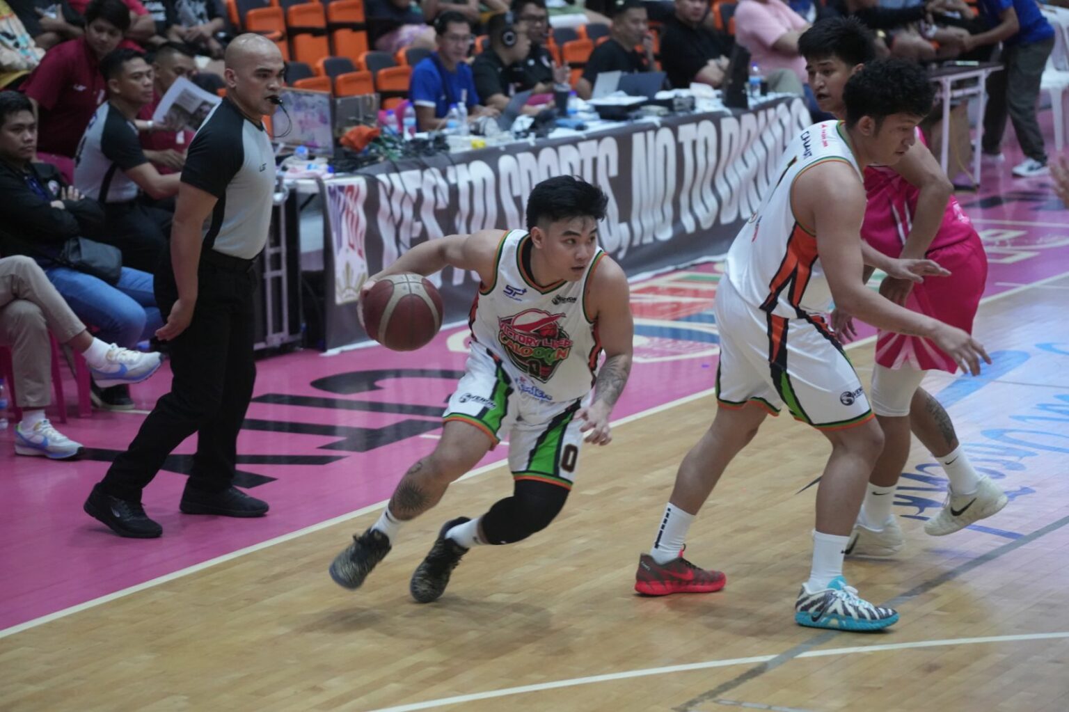 Caloocan gains solo MPBL lead