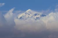 Aussie climbing Everest after triathlon
