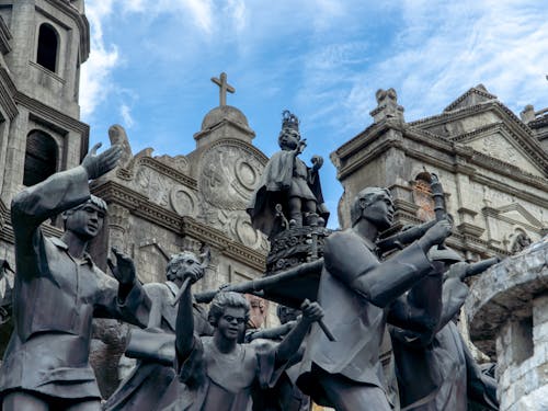 The province is home to the Basilica Minore del Santo Niño and the Sinulog Festival.