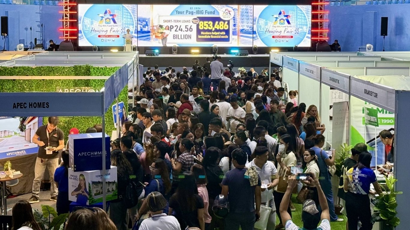Low-cost housing fairs eye laborers 