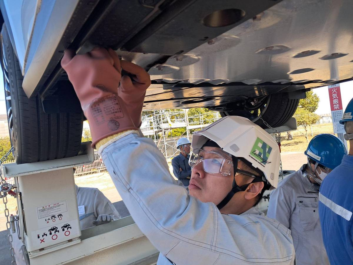 HANDS-ON battery dismantling training gives En Tsumugi added capability for recycling and proper end-of-life xEV handling.
