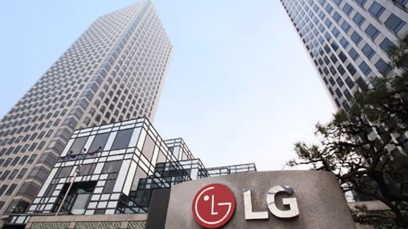 LG hits record Q1 revenue