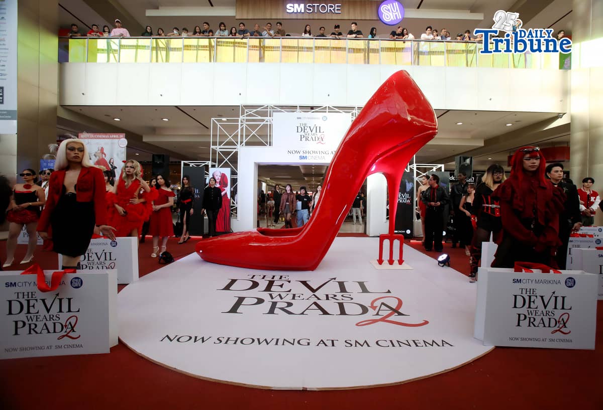 (May 02 2026) Drag performer Sofia Trazona along with more than a hundred models and fashion enthusixasts strutted on the long runway for Stiletto Walk at SM City Marikina on Saturday May 2 2026, in promotion of the blockbuster movie sequel The Devil Wears Prada 2. Photo/Analy Labor