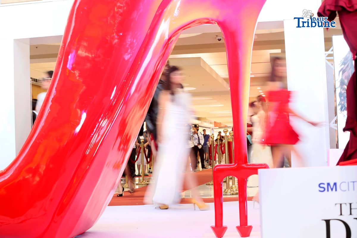 (May 02 2026) Drag performer Sofia Trazona along with more than a hundred models and fashion enthusixasts strutted on the long runway for Stiletto Walk at SM City Marikina on Saturday May 2 2026, in promotion of the blockbuster movie sequel The Devil Wears Prada 2. Photo/Analy Labor