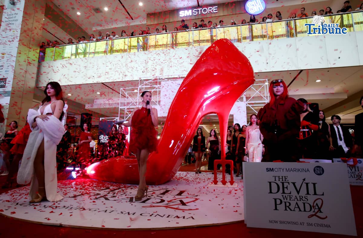 (May 02 2026) Drag performer Sofia Trazona along with more than a hundred models and fashion enthusixasts strutted on the long runway for Stiletto Walk at SM City Marikina on Saturday May 2 2026, in promotion of the blockbuster movie sequel The Devil Wears Prada 2. Photo/Analy Labor