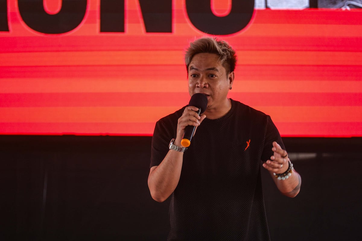 LOUIE Rosales