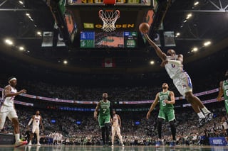 Sixers complete 3-1 comeback, eliminate Celtics