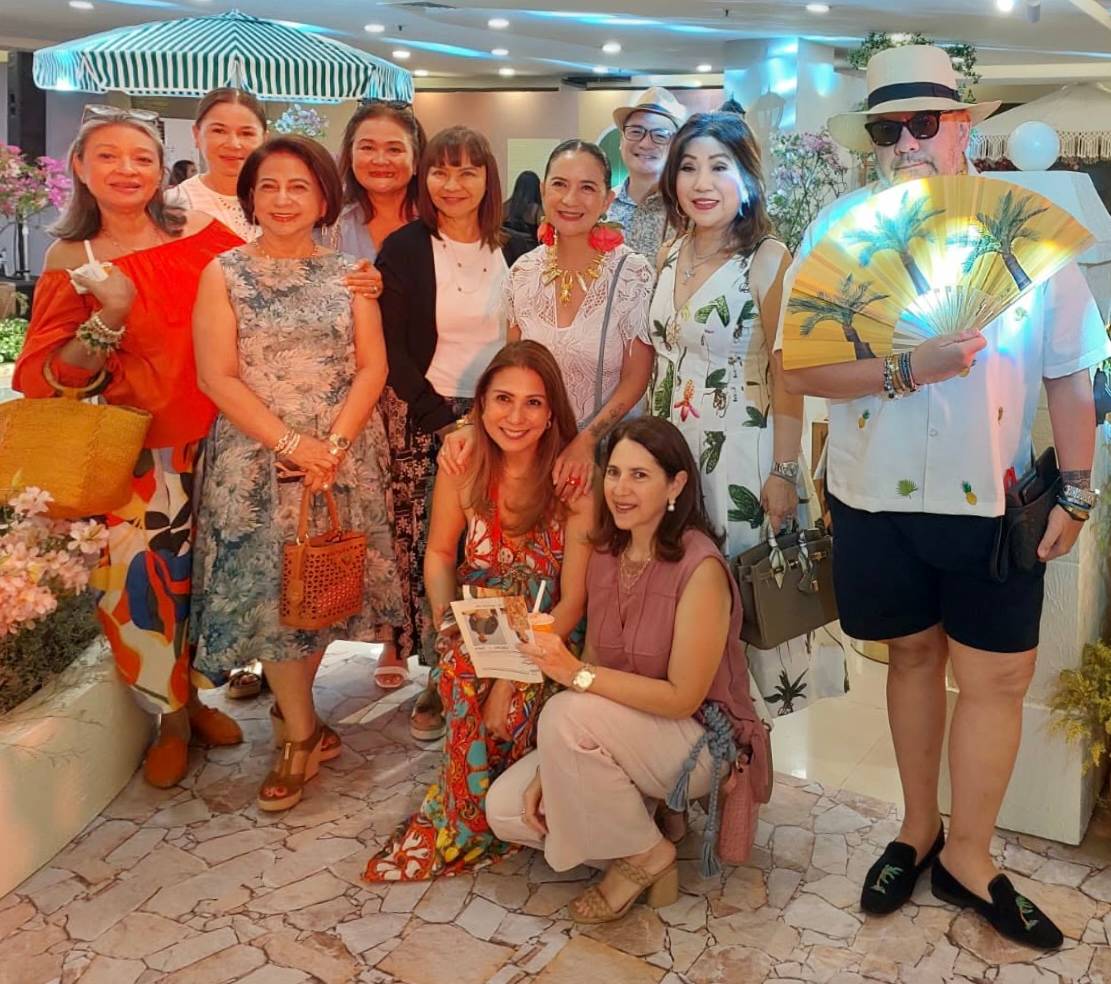 SUZY Quiros, Fiona Ottinger, Dette Tan, Glenna Gudicelli, Tats Manahan, Mia Borromeo, John Echauz, Connie Haw, Monchet Olives, Julie Boschi and Ane Preysler (sitting).