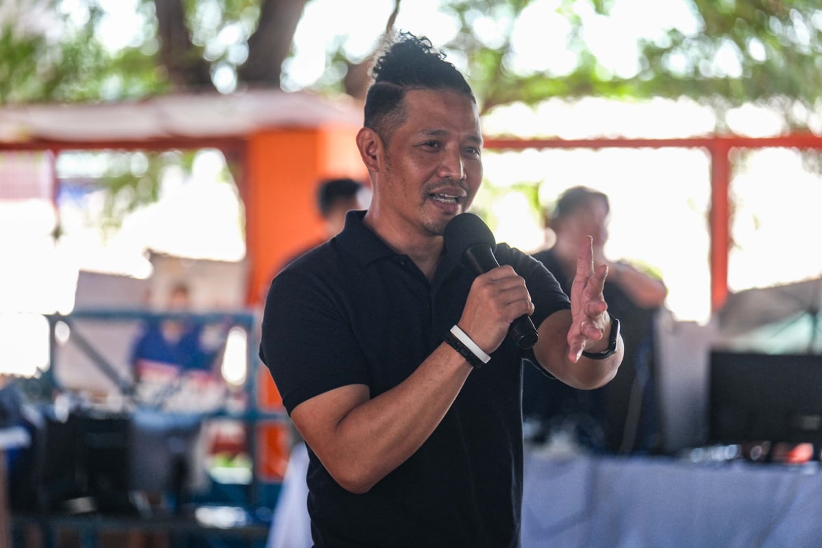 WALLY Calderon