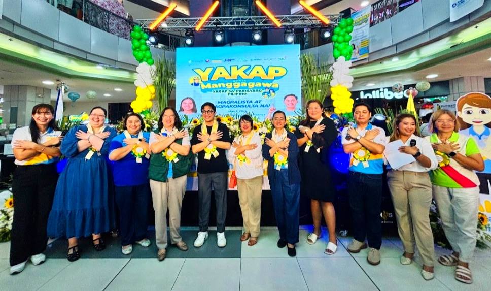 PhilHealth opens first mall clinic in Central Luzon