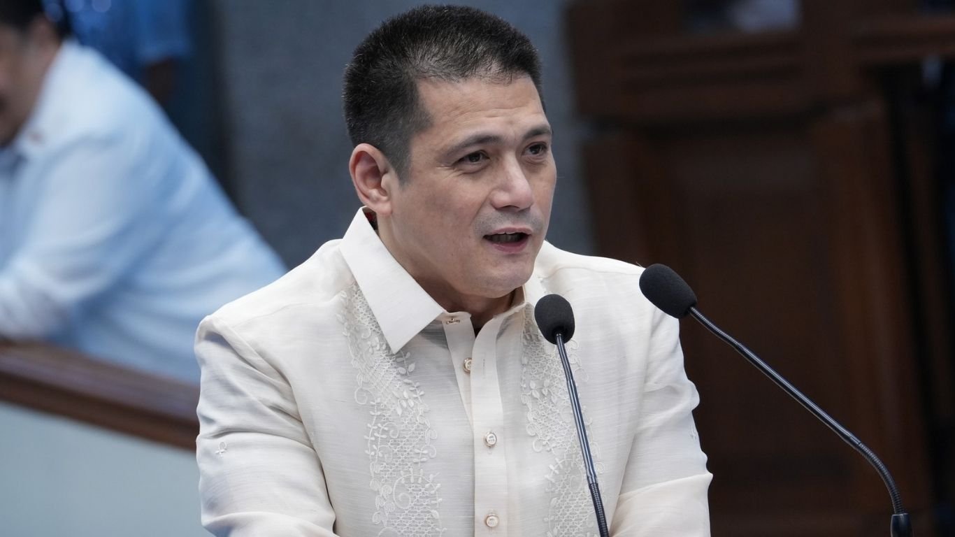 Padilla wants SHS abolished